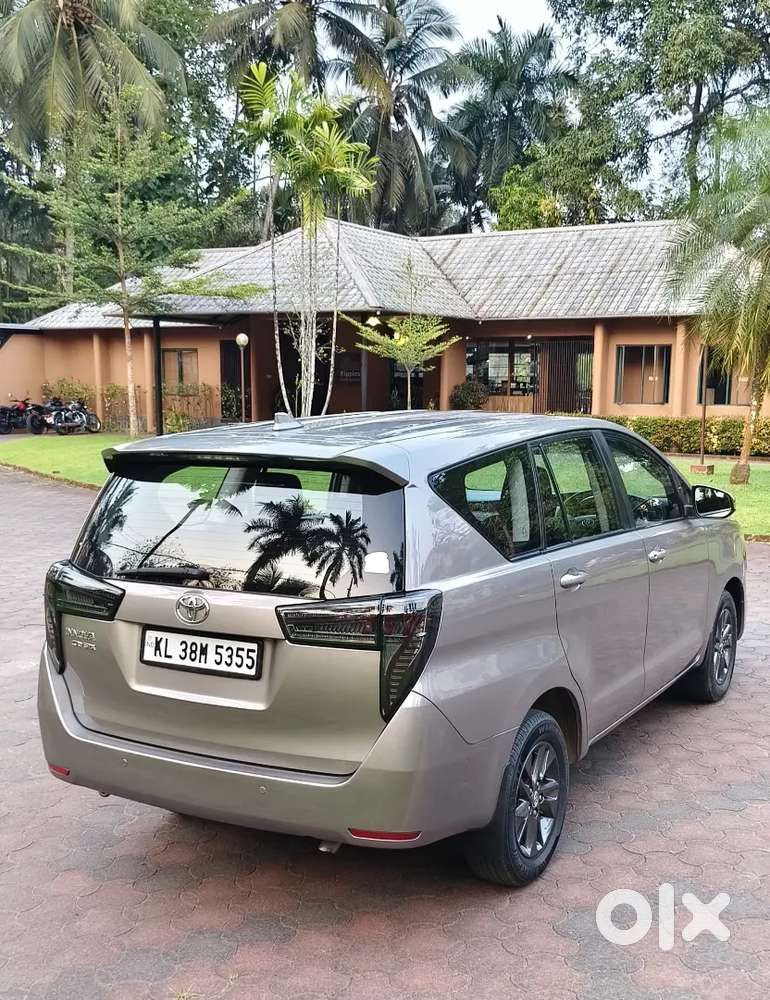 Innova Crysta 2.4 Gx, 8 Str, Manual, 2019/03 Model