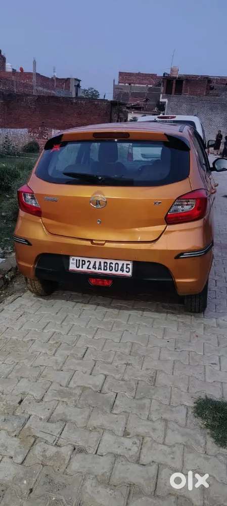 Tata Tiago Revotron 2017
