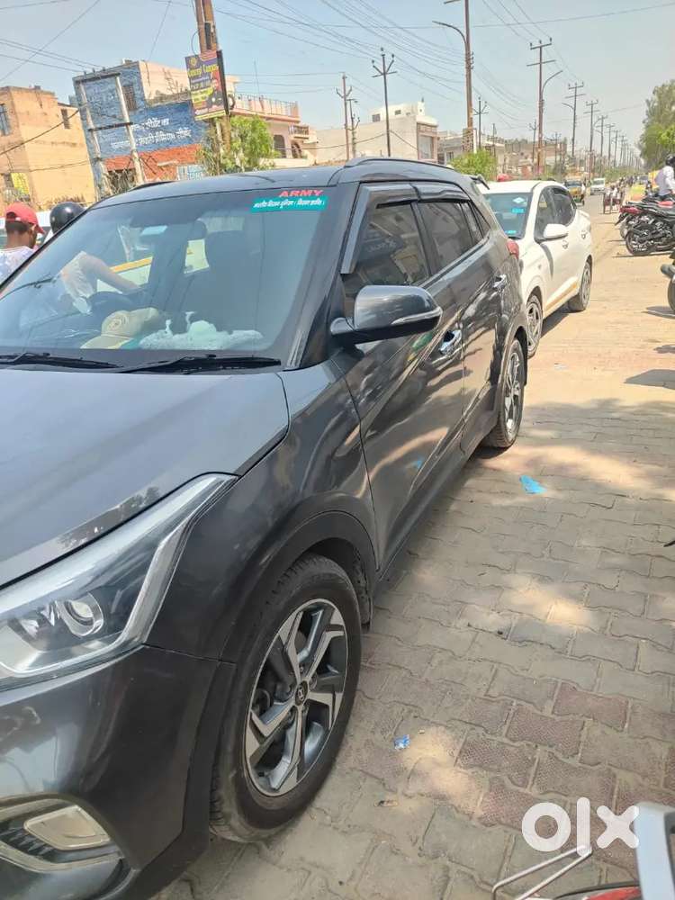 2018 Top Modal Automatic Gear With Sunroof Drive 75000 Km  2nd Owner