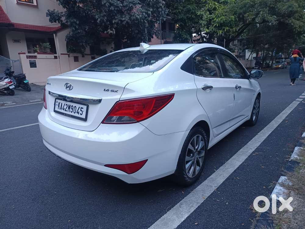 Hyundai Verna 1.6 Vtvt Sx, 2017, Petrol