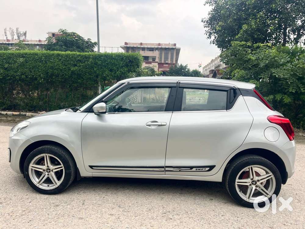 Maruti Suzuki Swift Vxi + Manual, 2022, Cng & Hybrids