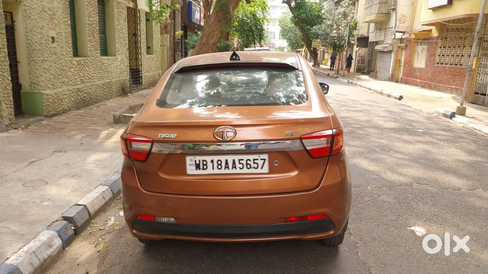 Tata Tigor Xe, 2018, Petrol