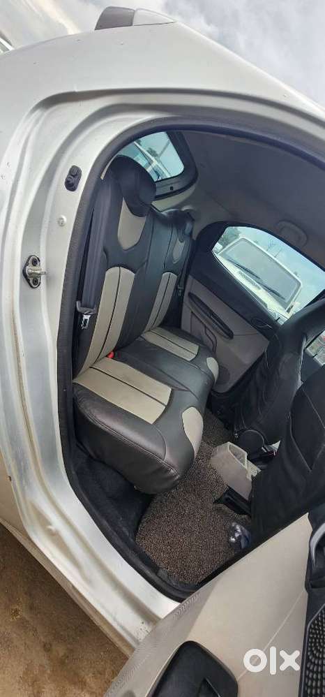 Tata Tiago 1.05 Revotorq Xt Option, 2018, Petrol