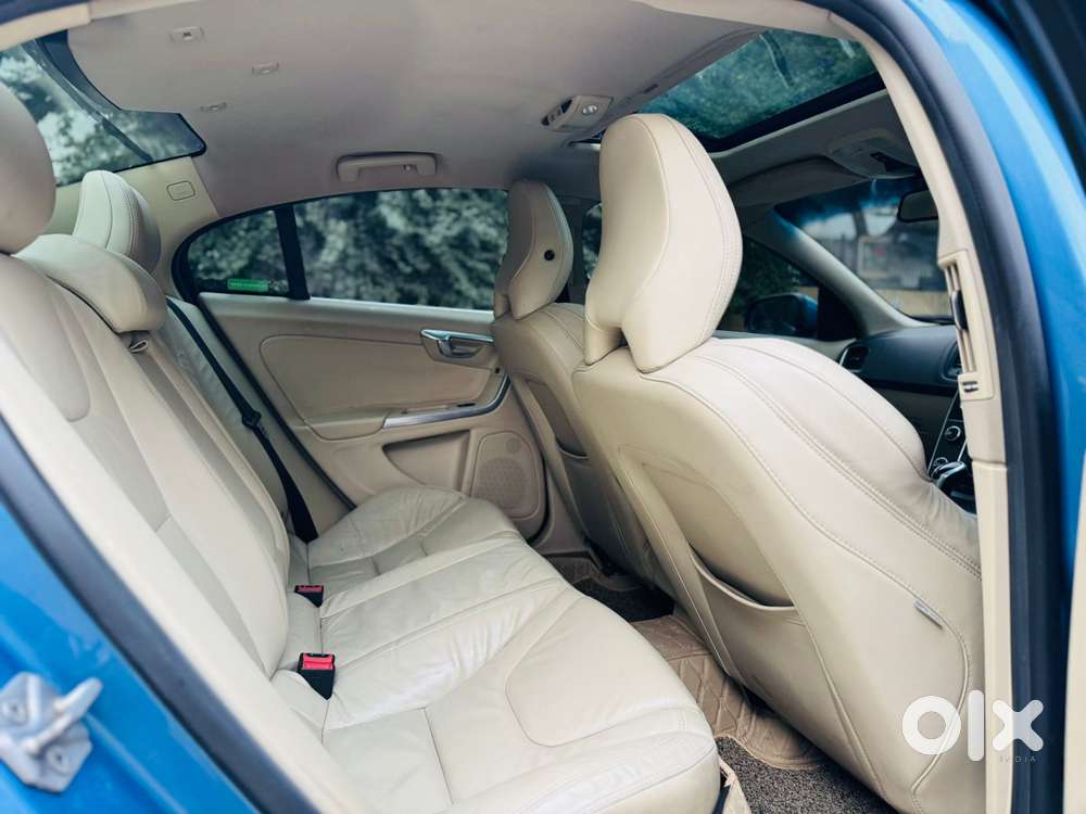 Volvo S60 D5 Inscription, 2016, Diesel