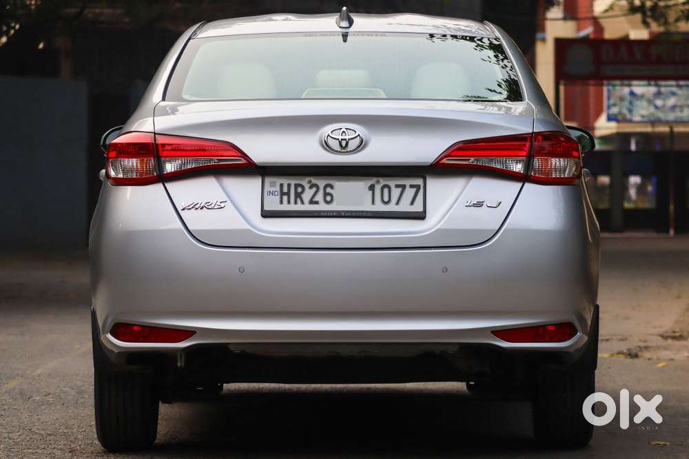 Toyota Yaris J Cvt, 2020, Petrol