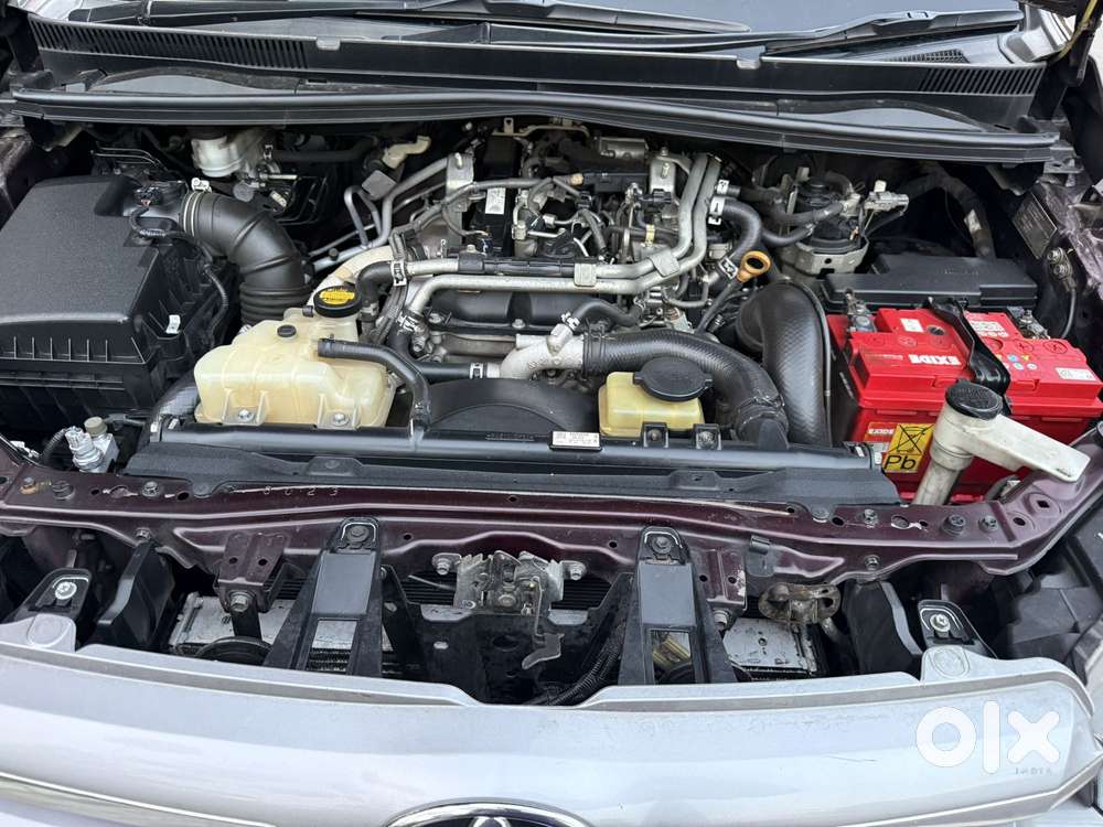 Toyota Innova Crysta 2.4 V 8 Str, 2016, Diesel