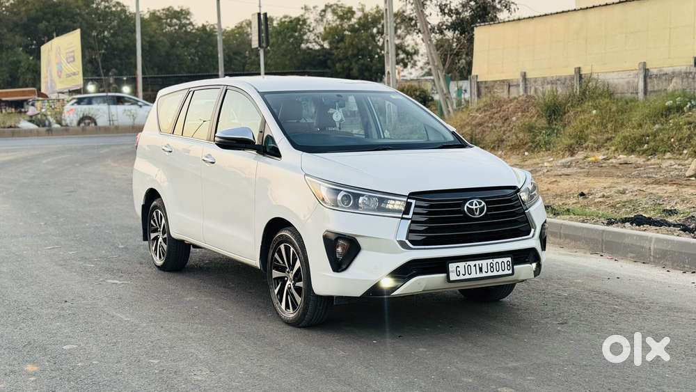 Toyota Innova Crysta 2.8 Zx At, 2022, Diesel