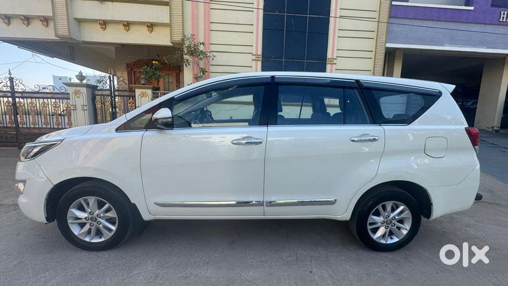 Toyota Innova Crysta 2.4 V, 2018, Diesel