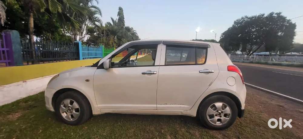 Maruti Suzuki Swift 2010 Petrol Well Maintained