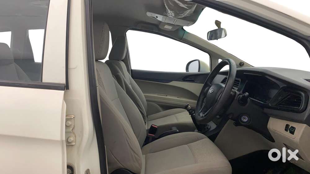 Mahindra Marazzo M2, 2018, Diesel