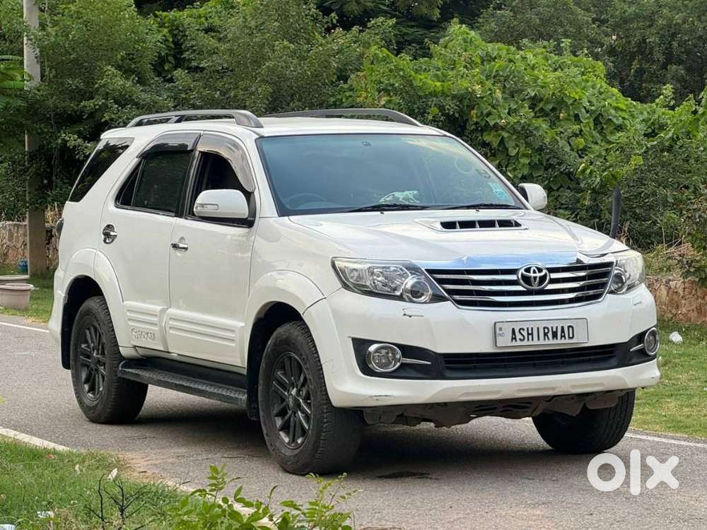 Toyota Fortuner 2.5 4x2 Mt Trd Sportivo, 2015, Diesel