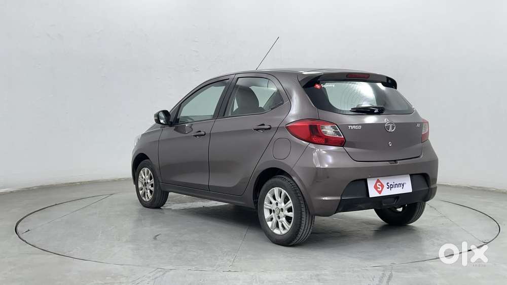 Tata Tiago Xz, 2016, Petrol