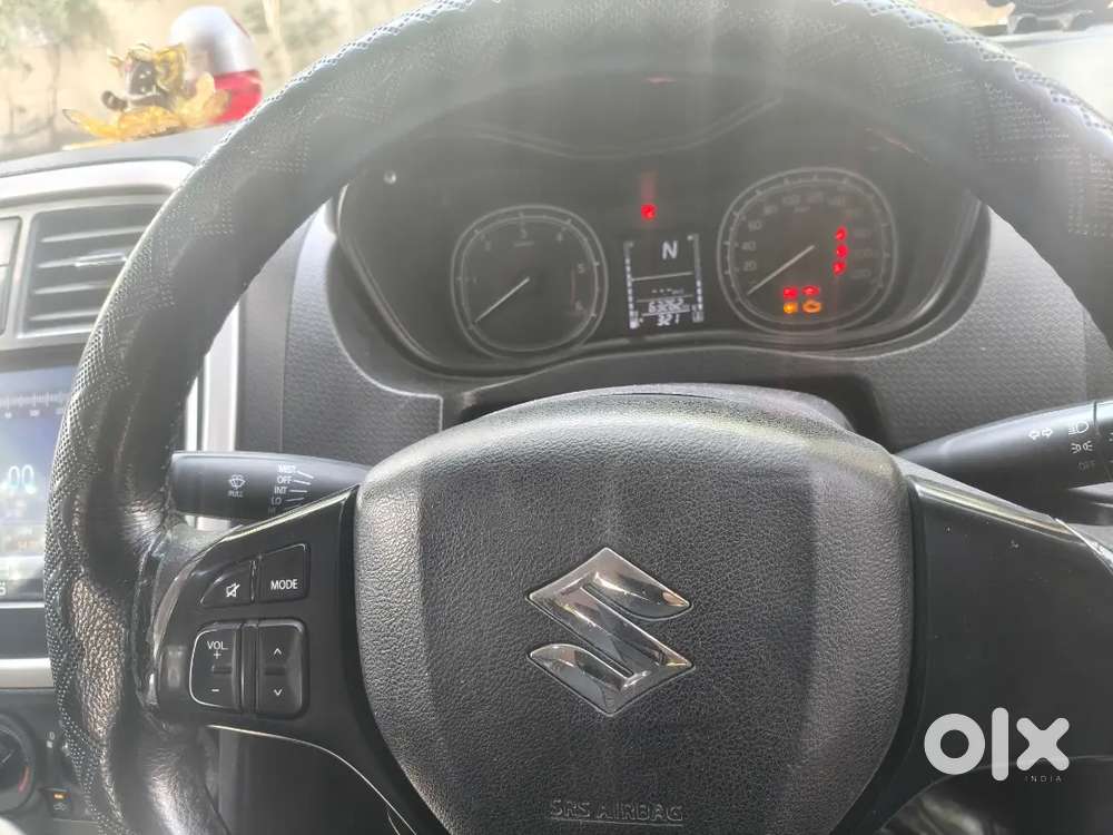 Maruti Breeza In Excellent Condition With Ambient Lighting,rear Camera
