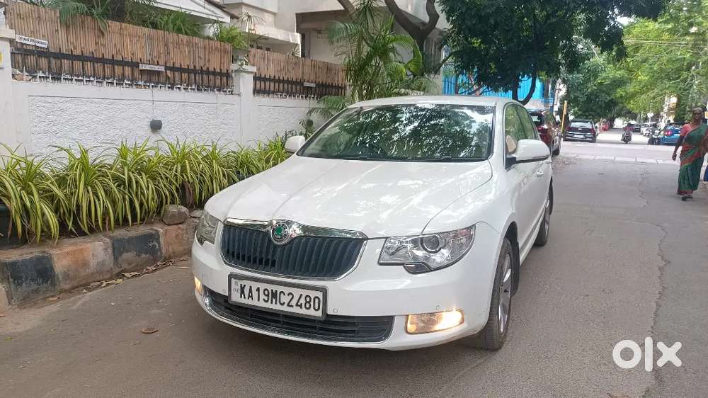 Skoda Superb 2012