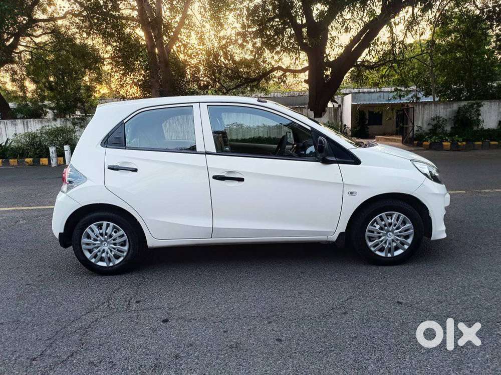 Honda Brio E Mt, 2015, Petrol