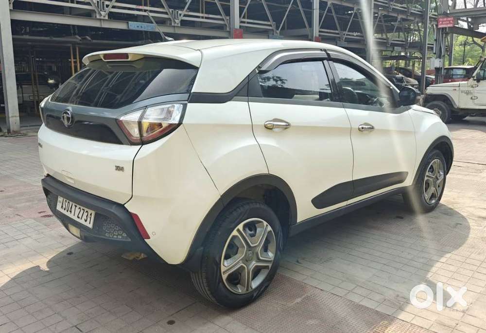 Tata Nexon 1.2 Revotron Xm (s), 2018, Diesel