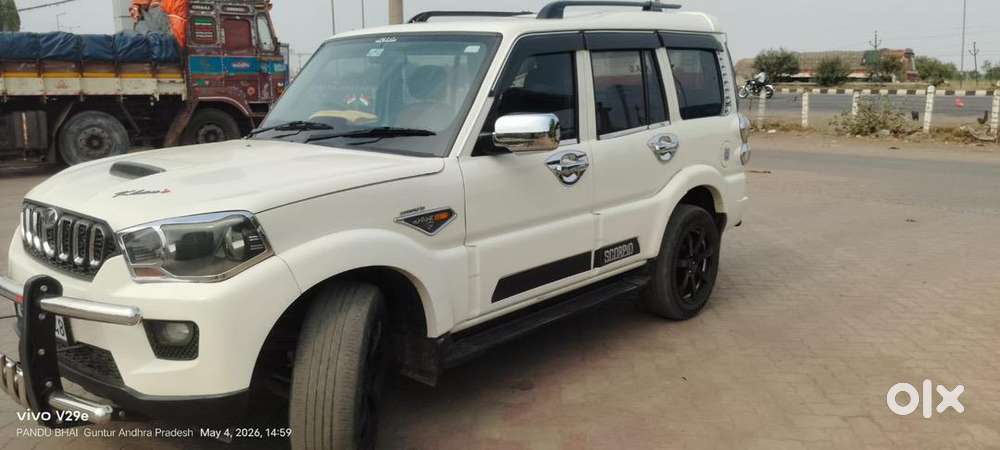 Mahindra Scorpio 2016 Diesel Well Maintained