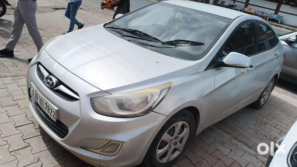 Hyundai Fluidic Verna 2011