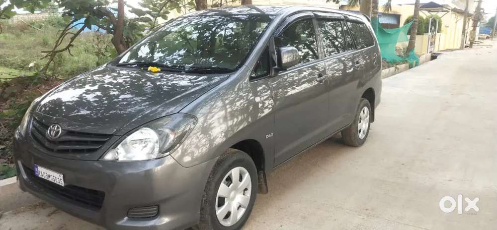 Toyota Innova 2010 Diesel Well Maintained