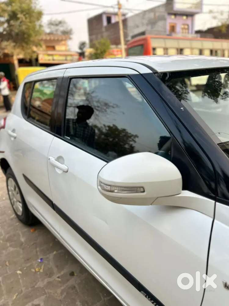 Maruti Suzuki Swift 2014 Petrol 42000 Km Driven