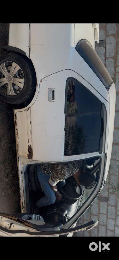 Maruti Suzuki Esteem 1998 Lpg 80000 Km Driven