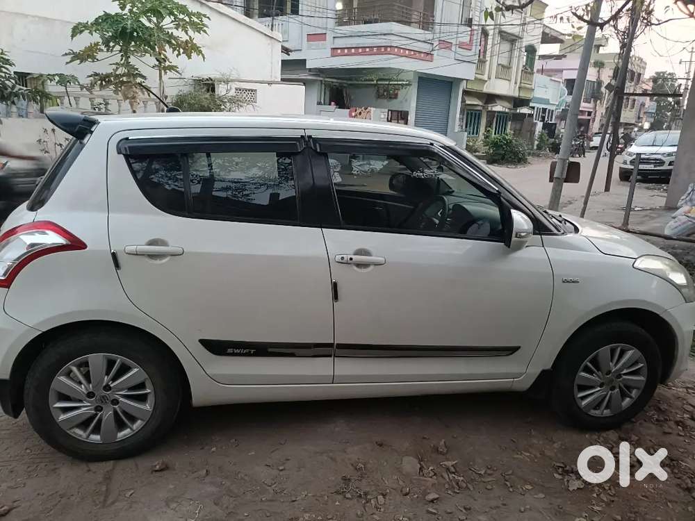 Maruti Suzuki Swift 2017 Diesel 124900 Km Driven