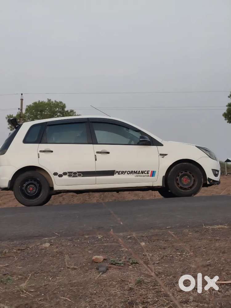 Good Condition Car Disel Variant 2011 Model With 3rd Owner