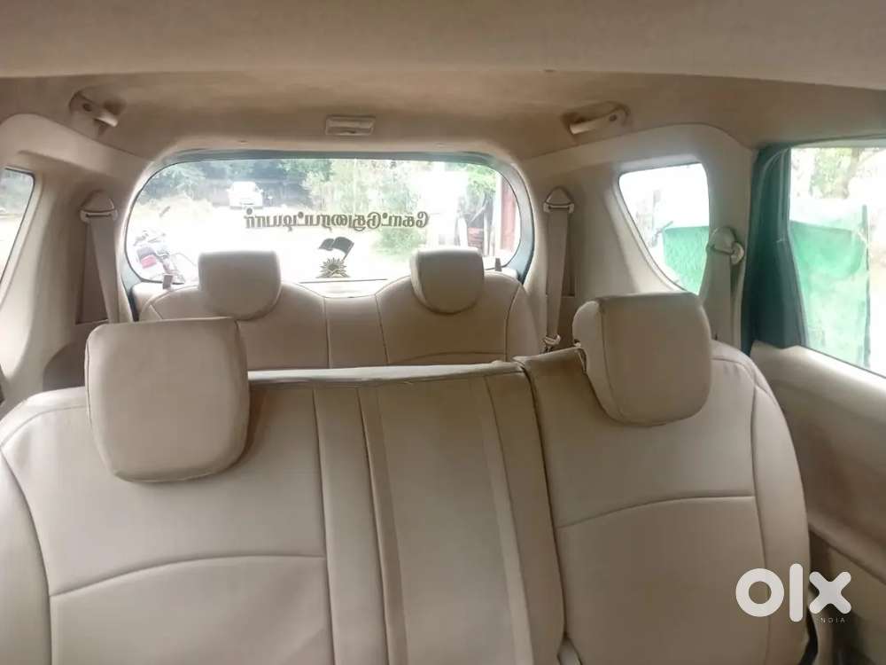 Maruti Suzuki Ertiga 2012