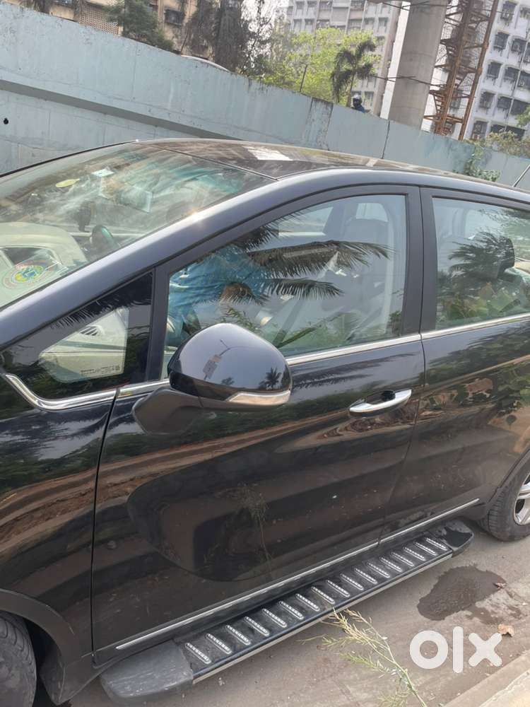 Mahindra Marazzo Diesel 2018