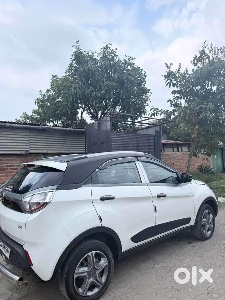 Tata Nexon 2017 Petrol 42000 Km Driven Imphal West Number
