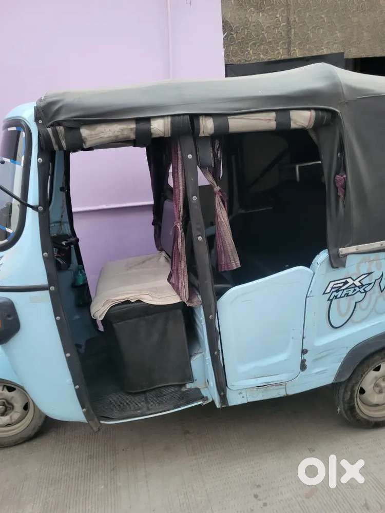 Maruti Suzuki Swift Vxi 2024