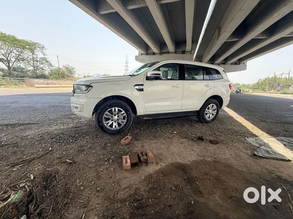 Ford Endeavour 2017 Diesel 120000 Km Driven