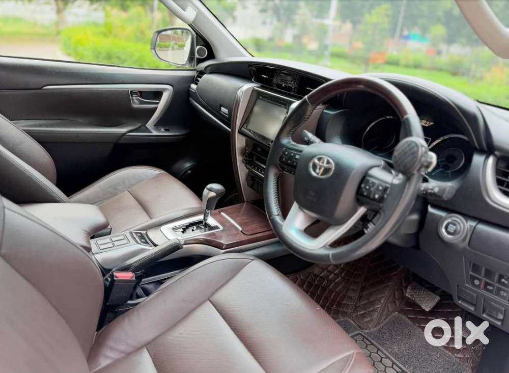 Toyota Fortuner 4x2 At 2.8 Diesel, 2020, Diesel