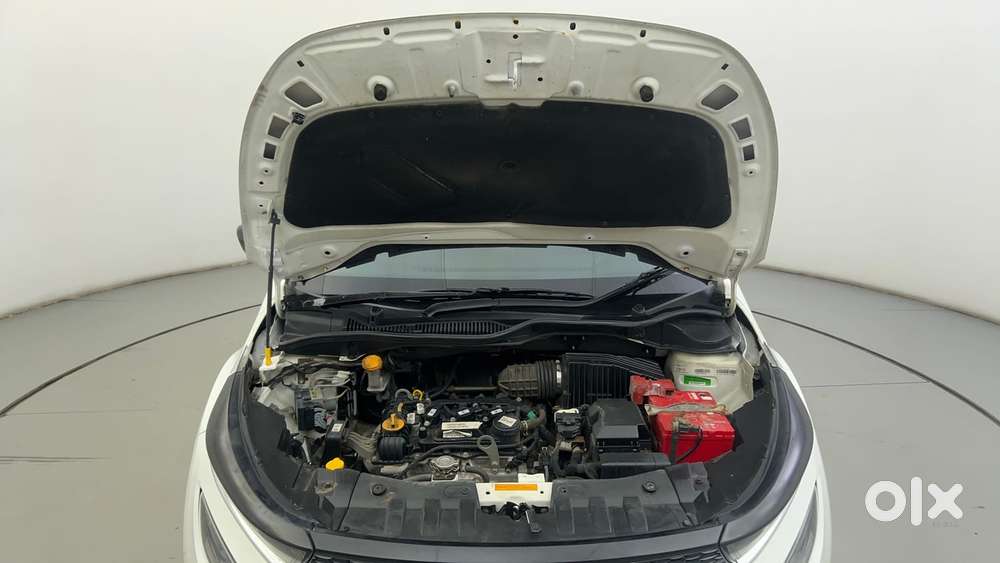 Tata Altroz Xz, 2022, Petrol