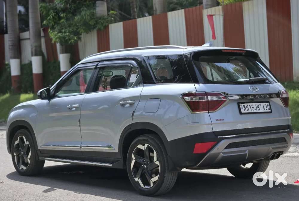 Hyundai Alcazar Platinum (o) 7 Str 1.5 Petrol Dct, 2023, Petrol