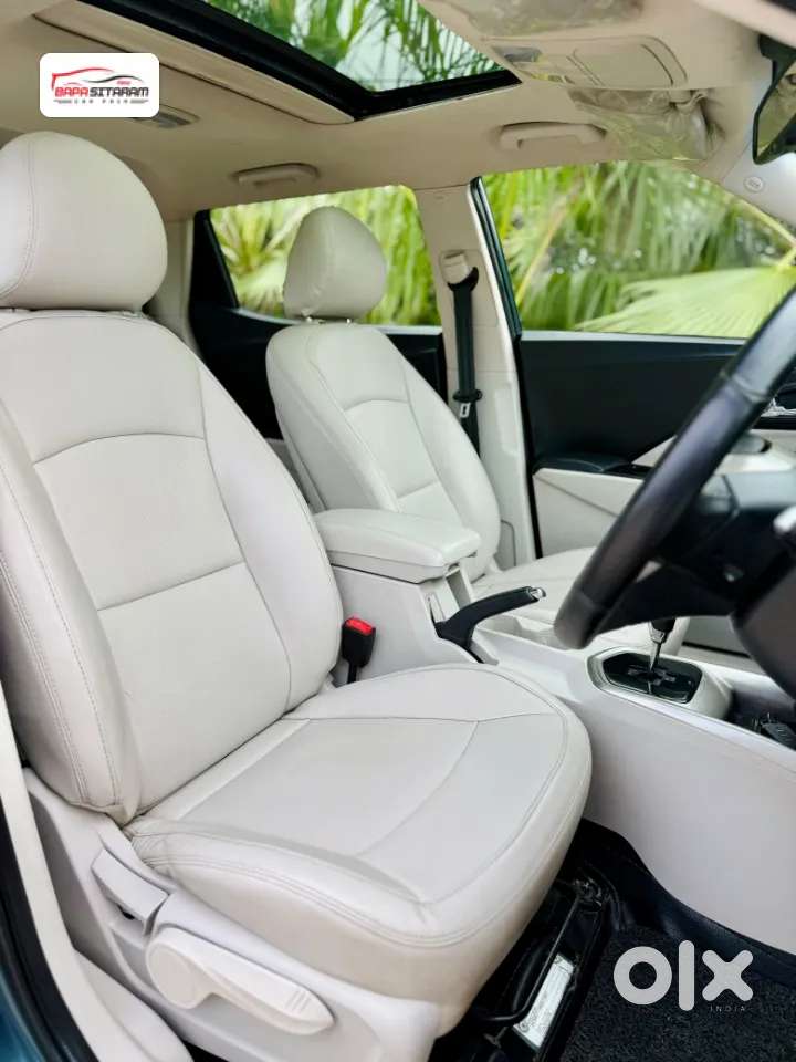 Mahindra Xuv300 W8 (o) 1.5 Diesel Amt, 2022, Diesel
