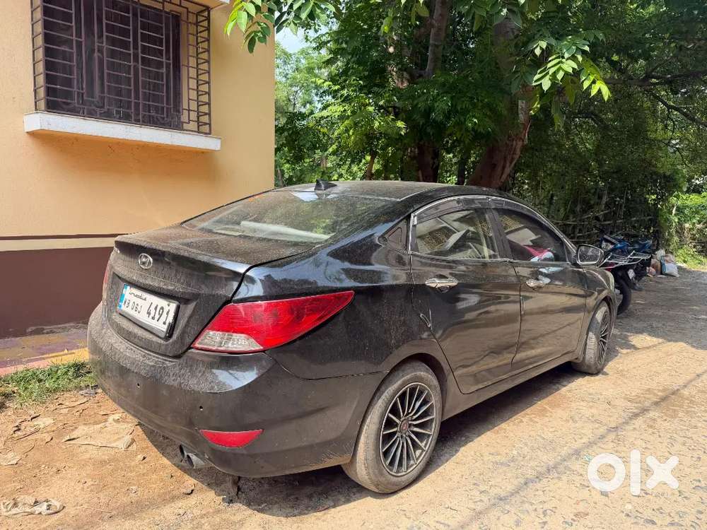 Hyundai Fluidic Verna 2012 Diesel 90000 Km Driven.