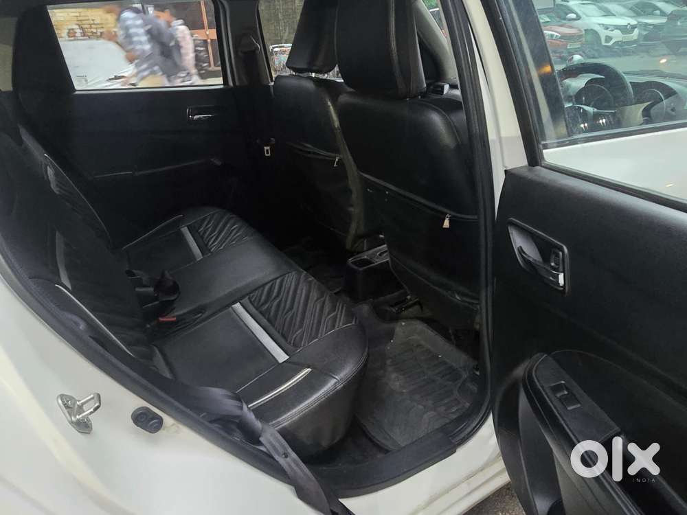 Maruti Suzuki Swift Vxi Optional, 2021, Petrol