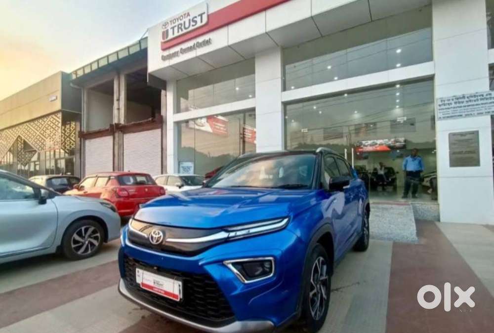 Toyota Urban Cruiser Hyryder 1.5 V Hybrid, 2023, Petrol