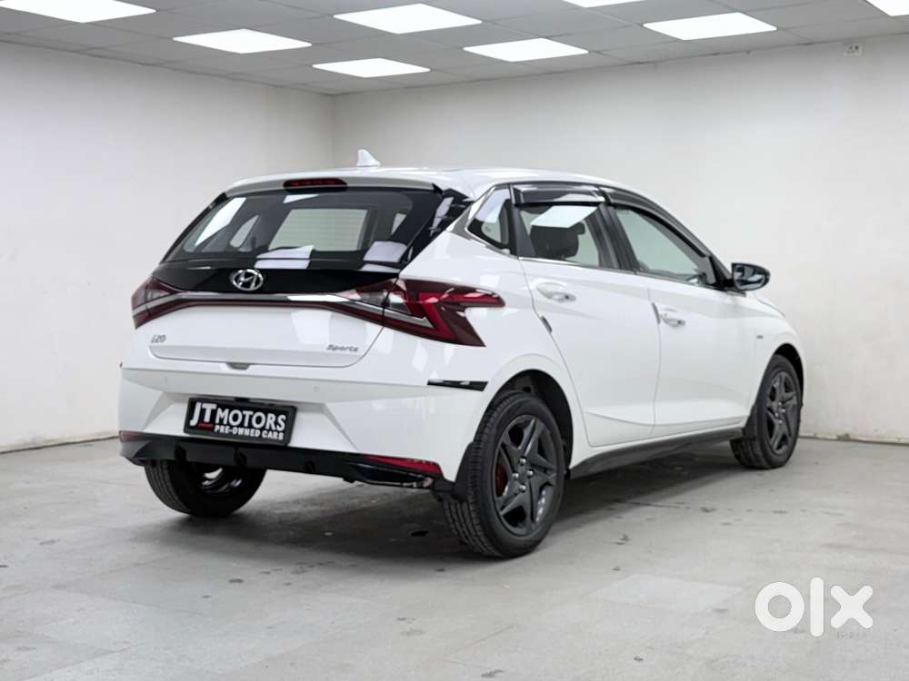 Hyundai I20 Sportz 1.2 Ivt, 2023, Petrol
