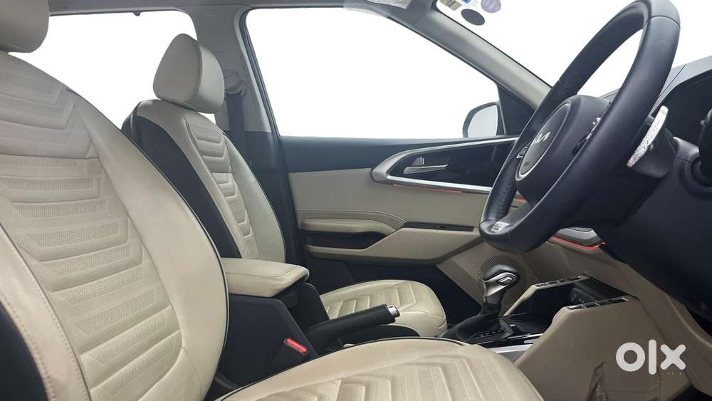 Kia Carens 1.4 Luxury Plus Dct 7 Str, 2022, Petrol