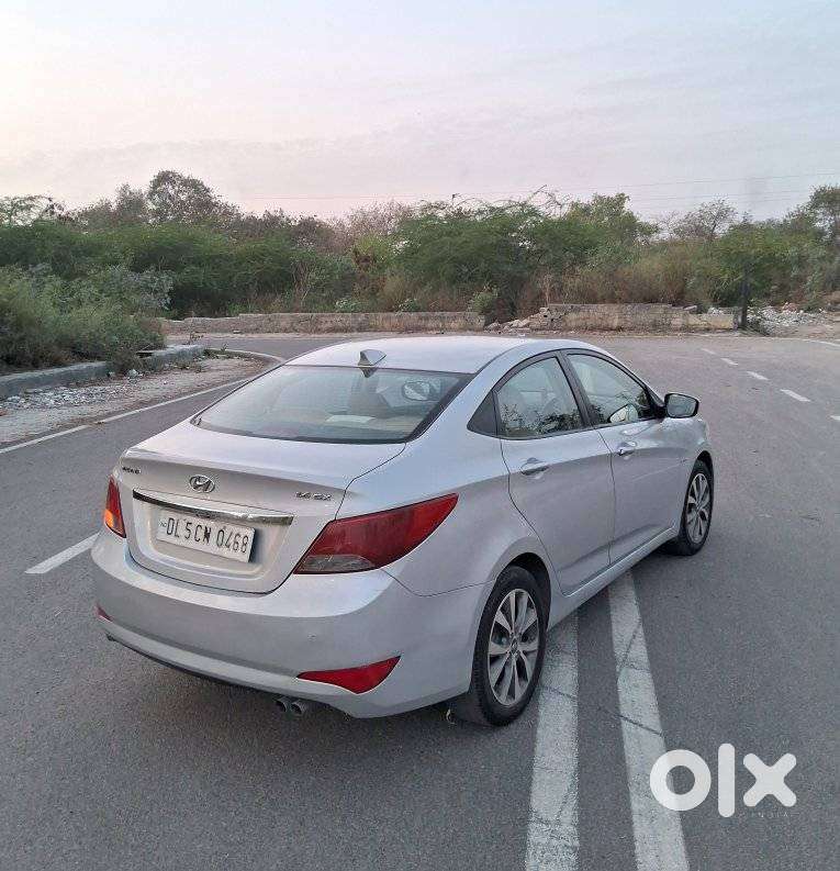 Hyundai Fluidic Verna