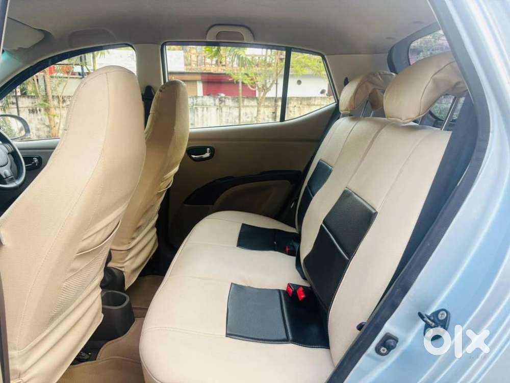 Hyundai I10 Sportz At, 2012, Petrol