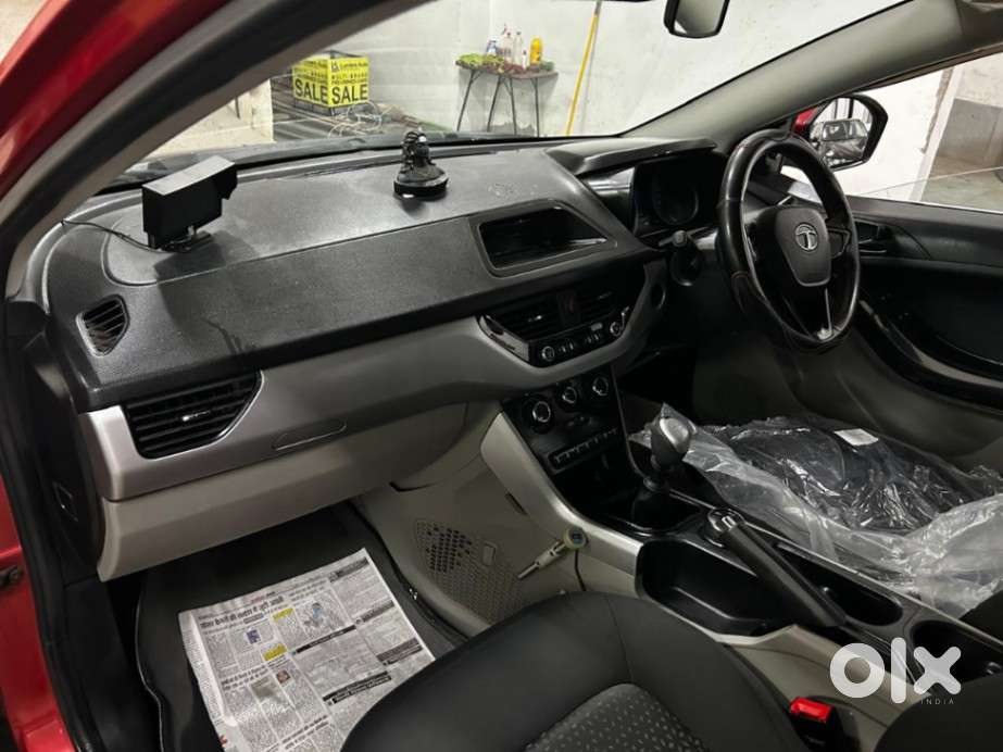 Tata Nexon 1.2 Revotron Xm (s), 2018, Petrol