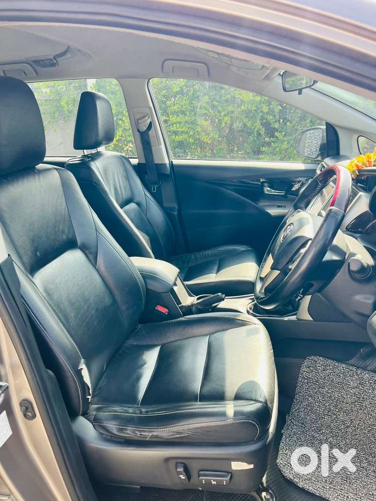 Toyota Innova Crysta 2.4 Z 7 Str, 2016, Diesel