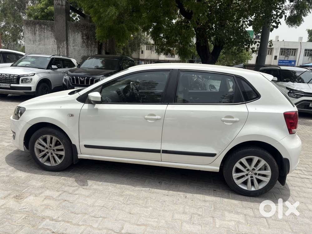 Volkswagen Polo Petrol Highline 1.2l, 2012, Petrol