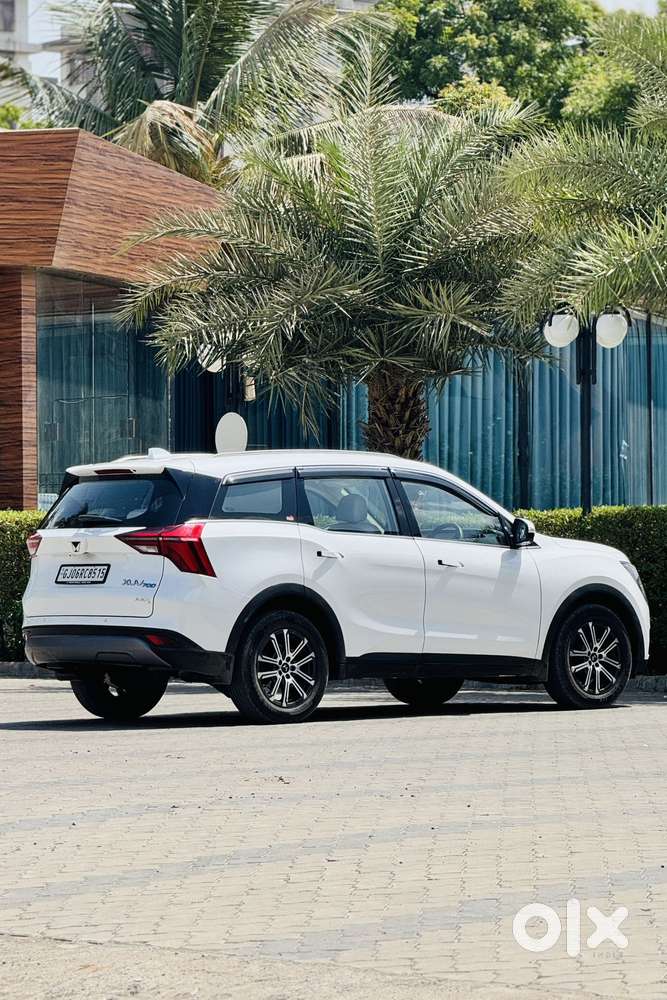 Mahindra Xuv700 2.2 Ax 7 Diesel At Luxury Pack Str, 2025, Diesel