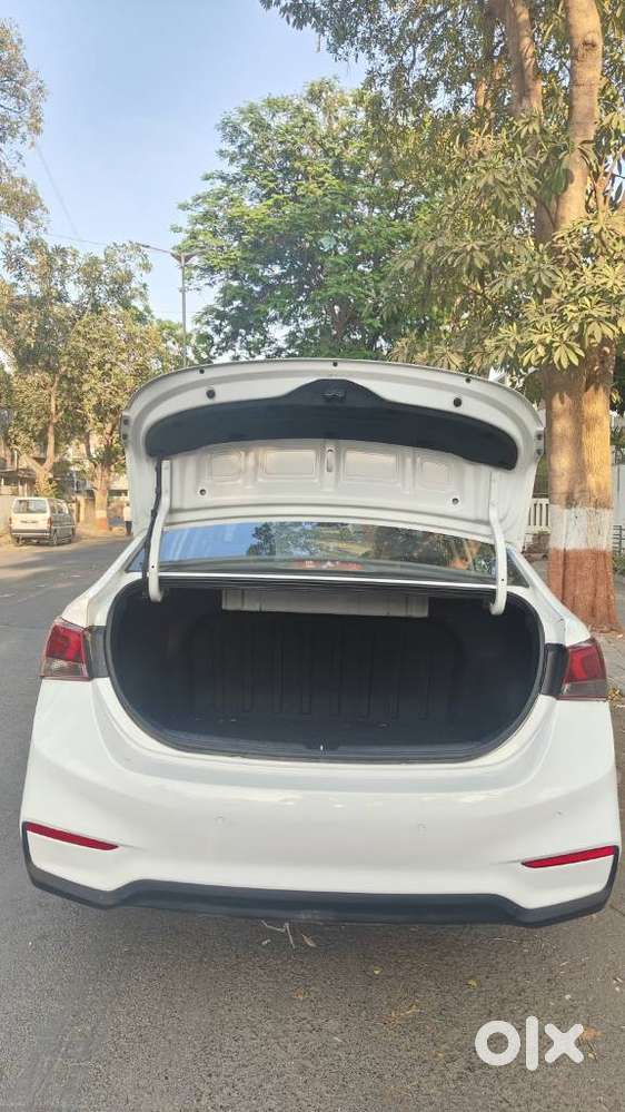 Hyundai Verna 1.6 Sx (o) Vtvt At, 2018, Petrol