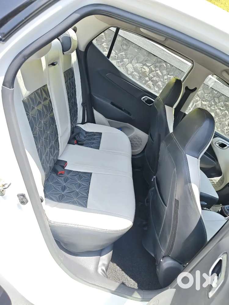 Hyundai Aura Sx+ Auto 2021 Nov Petrol