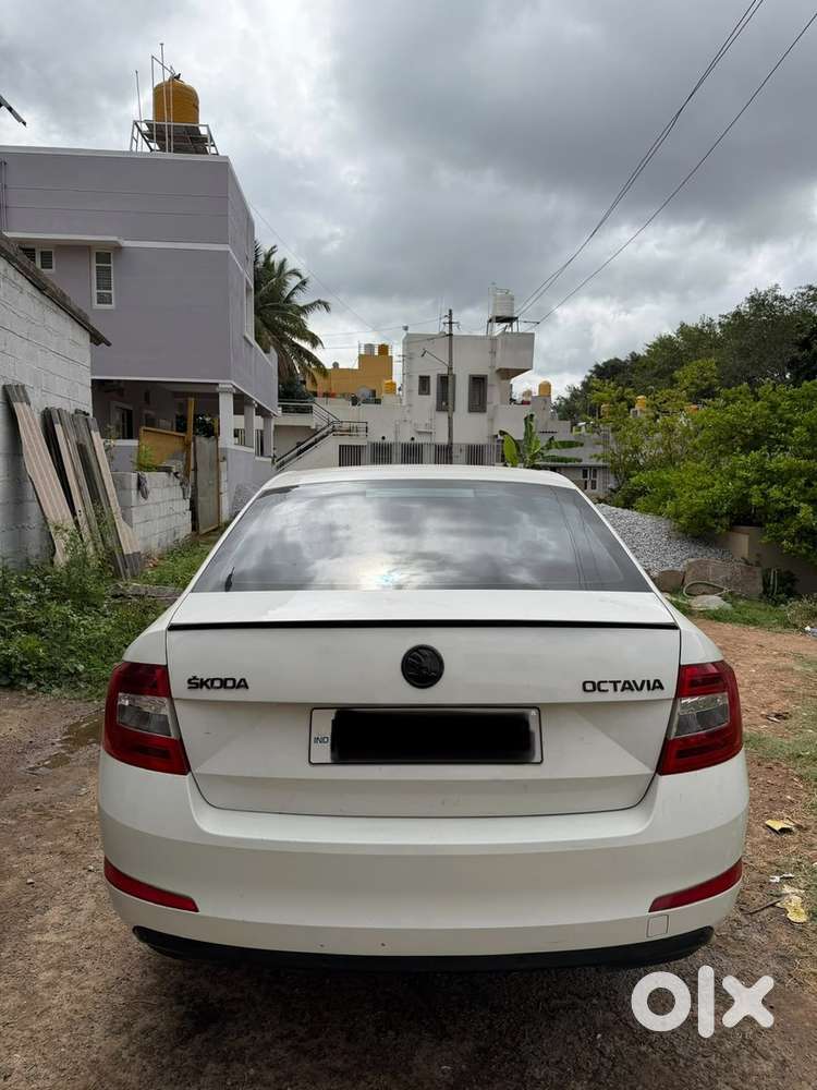 Skoda Octavia Petrol Automatic 2014
